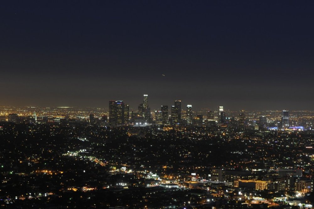 losangeles_night.thumb.jpg.8d3ec02720d03a5b014f0f0fb6e2585c.jpg