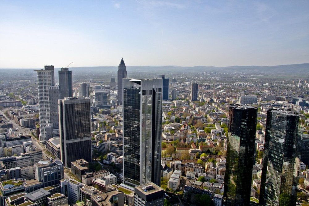 frankfurt-1920.thumb.jpg.3a61d6cabd77241c1b3659cd6f1449c1.jpg